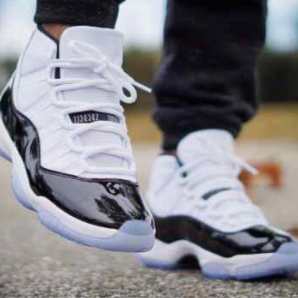 2018 Nike Jordan 11 retro concords